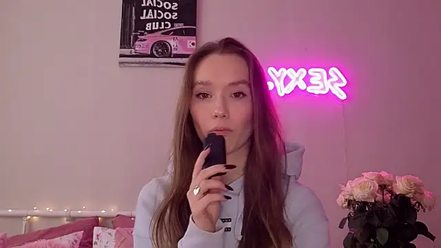 Snapshot of KateVon chatting on October 2025 09:21:01 AM KateVon online show from October 2025 09:21:01 AM