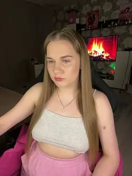 Snapshot of Lexi_noah chatting on February 2025 08:13:01 PM Lexi noah online show from February 2025 08:13:01 PM