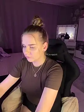 Snapshot of Lexi_noah chatting on September 2025 09:25:02 PM Lexi noah online show from September 2025 09:25:02 PM