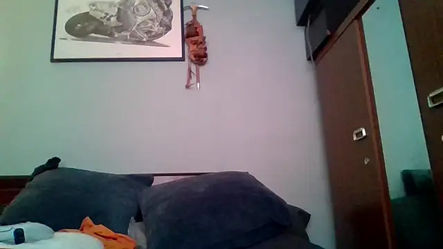 Snapshot of Tattooednakedguy chatting on January 2025 09:24:01 PM Tattooednakedguy online show from January 2025 09:24:01 PM