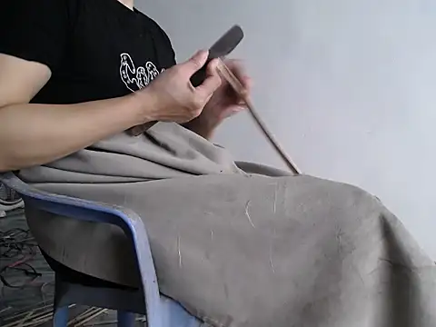 Snapshot of nolame18xxx chatting on September 2025 12:44:02 AM nolame18xxx online show from September 2025 12:44:02 AM