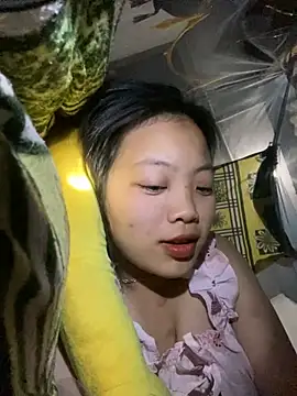 chaomay796xo online show from January 2025 01:41:02 PM