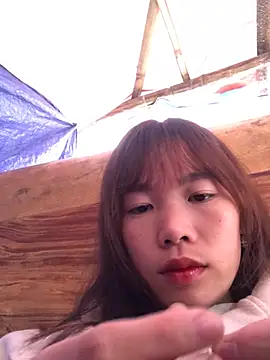 ngoclothingoc9en online show from December 2024 08:08:02 AM