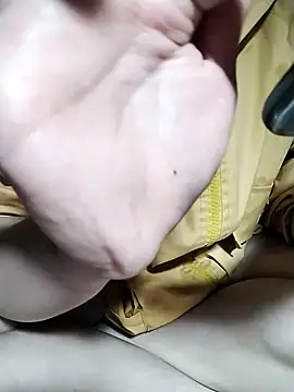 ngoclothingoc9en online show from March 2025 12:26:01 PM