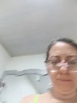 Snapshot of miss_hanna07 chatting on June 2026 04:18:01 PM miss hanna07 online show from June 2026 04:18:01 PM