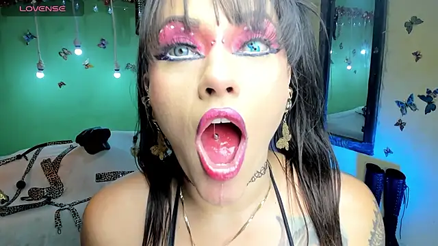 Snapshot of angelina_james_ chatting on May 2026 08:49:02 PM angelina james online show from May 2026 08:49:02 PM