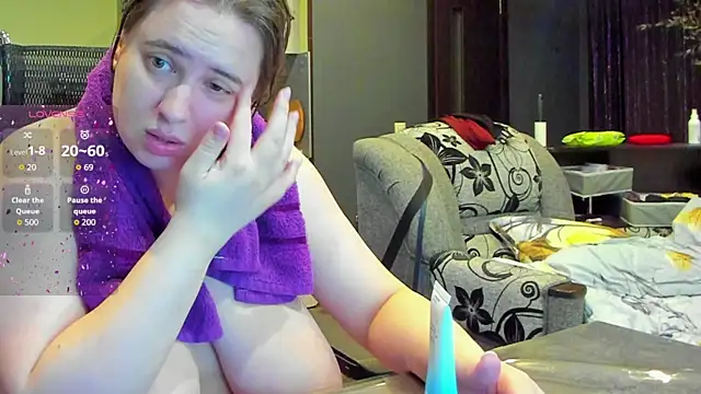 1lindsey1 online show from September 2025 04:51:02 PM