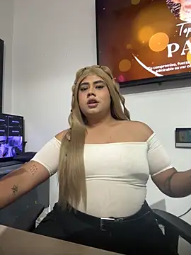 Snapshot of Tom_Silver__ chatting on October 2025 09:29:02 AM Tom Silver online show from October 2025 09:29:02 AM