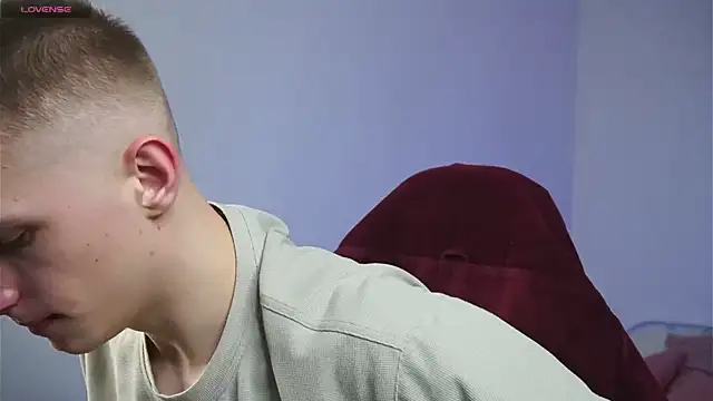 dustyn fox online show from March 2025 01:03:01 PM