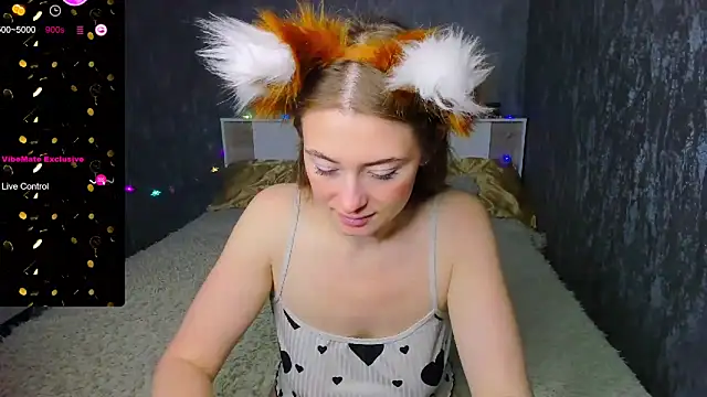 Snapshot of Demure_Smile chatting on November 2025 04:00:01 AM Demure Smile online show from November 2025 04:00:01 AM