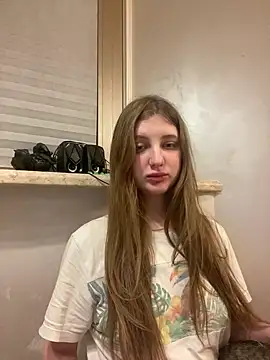 MollyDolle online show from April 2026 05:43:02 PM