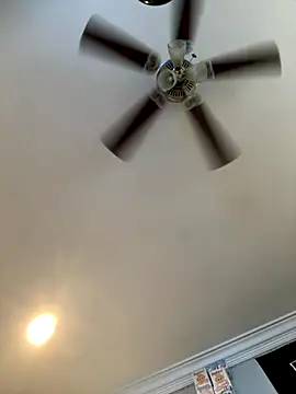 Snapshot of ThicBunz chatting on October 2025 03:45:02 PM ThicBunz online show from October 2025 03:45:02 PM