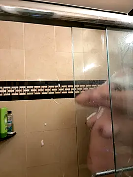 Snapshot of ThicBunz chatting on November 2025 05:51:02 PM ThicBunz online show from November 2025 05:51:02 PM