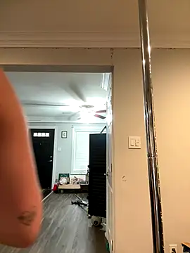 Snapshot of ThicBunz chatting on November 2025 05:24:02 PM ThicBunz online show from November 2025 05:24:02 PM