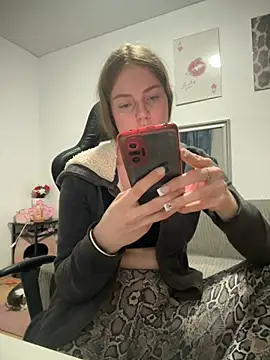 Piinkpandora online show from February 2026 09:32:02 PM