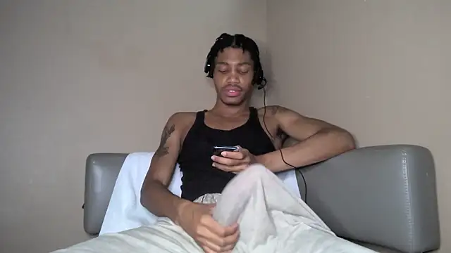 Skinnyblackman online show from August 2026 04:06:02 AM