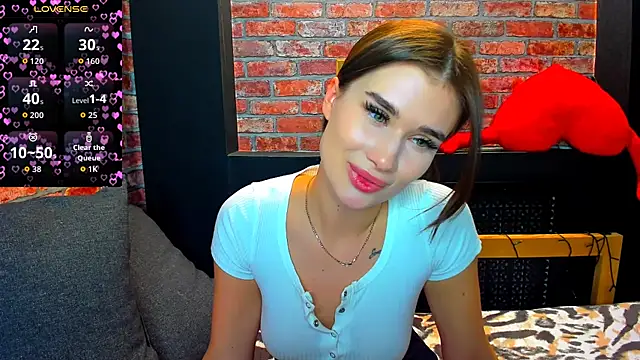 Snapshot of UrJoyy chatting on December 2025 05:00:01 PM UrJoyy online show from December 2025 05:00:01 PM