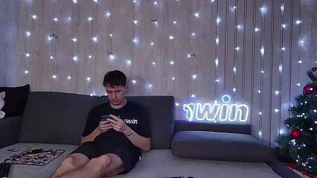 wineandboobss online show from December 2024 03:35:01 PM