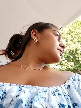 Snapshot of anaesca chatting on February 2025 12:11:01 PM anaesca online show from February 2025 12:11:01 PM