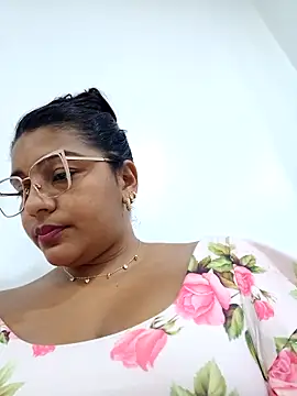 Snapshot of anaesca chatting on February 2025 02:33:01 PM anaesca online show from February 2025 02:33:01 PM