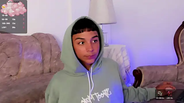 Snapshot of Seductivo_jr chatting on November 2025 09:15:01 PM Seductivo jr online show from November 2025 09:15:01 PM