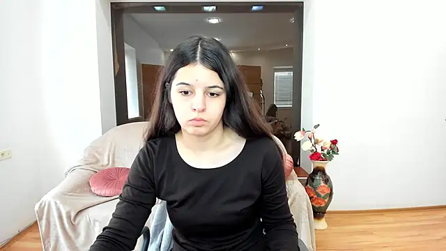 Molly Owens online show from October 2025 06:37:01 AM