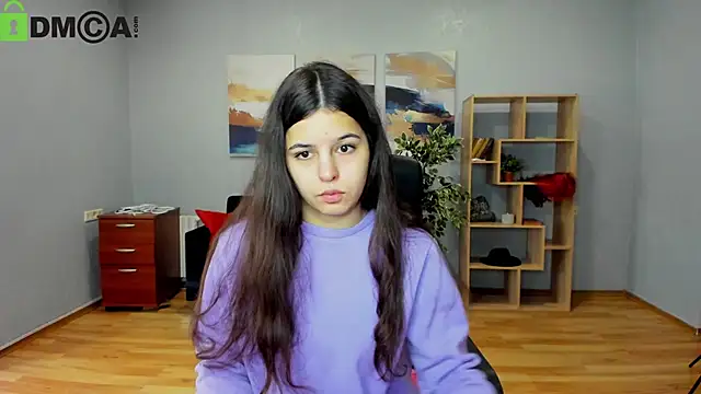 Molly Owens online show from October 2025 06:25:01 AM