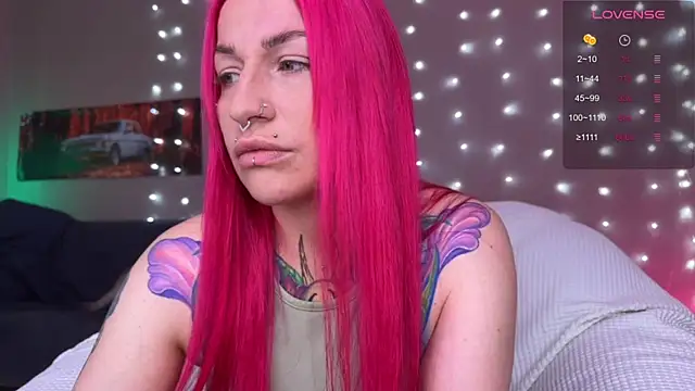 Snapshot of Tanya_Acid chatting on May 2026 02:36:02 PM Tanya Acid online show from May 2026 02:36:02 PM