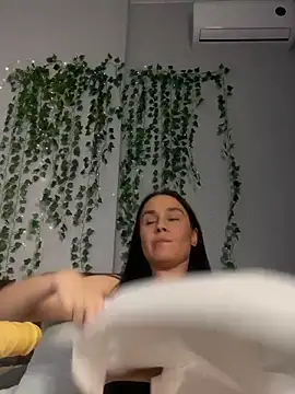 MiaNell online show from October 2025 10:10:01 PM