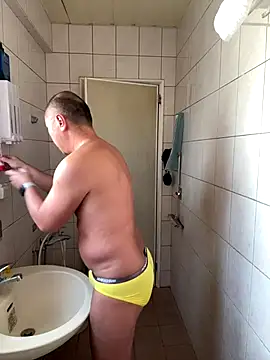 chih515 online show from October 2025 12:51:02 AM