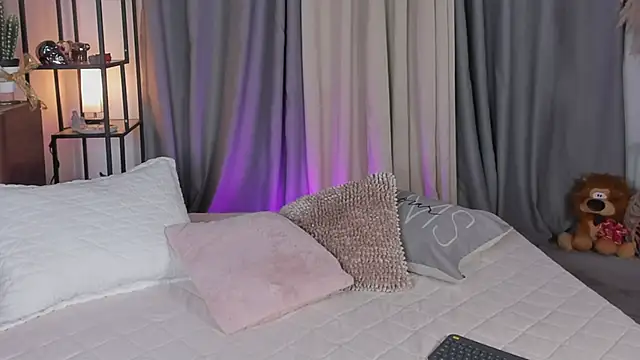 lynda west online show from November 2025 04:54:02 AM