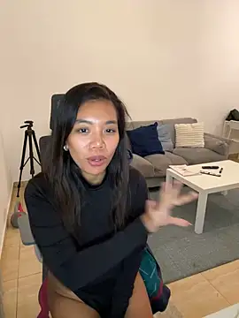 Snapshot of NaughtyMe chatting on December 2024 01:35:01 AM NaughtyMe online show from December 2024 01:35:01 AM