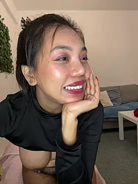 Snapshot of NaughtyMe chatting on January 2025 01:41:01 AM NaughtyMe online show from January 2025 01:41:01 AM