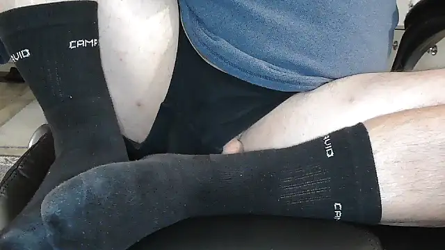 Snapshot of SockenTimo24 chatting on November 2025 09:17:02 AM SockenTimo24 online show from November 2025 09:17:02 AM