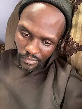 Snapshot of BringBackLostLover chatting on November 2025 11:47:01 AM BringBackLostLover online show from November 2025 11:47:01 AM