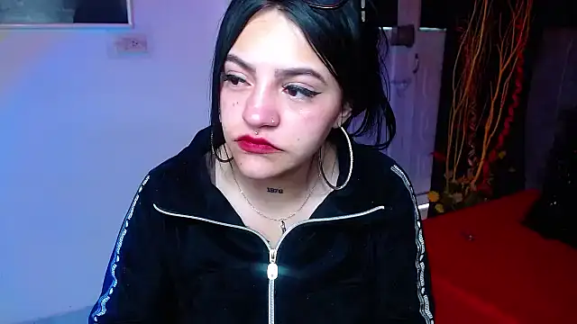 Violettasquirt online show from January 2026 02:30:02 PM