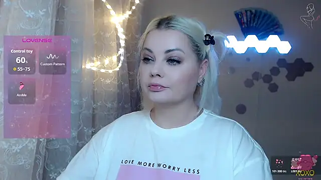 JewellKiss7 online show from December 2025 04:12:02 PM