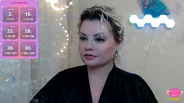 JewellKiss7 online show from April 2026 04:37:02 PM