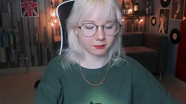 Snapshot of NancyMartinez chatting on February 2025 05:09:02 AM NancyMartinez online show from February 2025 05:09:02 AM