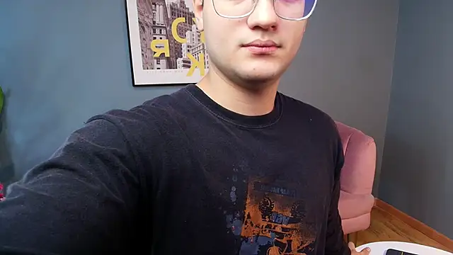 Snapshot of Mark_Evans1_ chatting on March 2025 08:00:01 PM Mark Evans1  online show from March 2025 08:00:01 PM