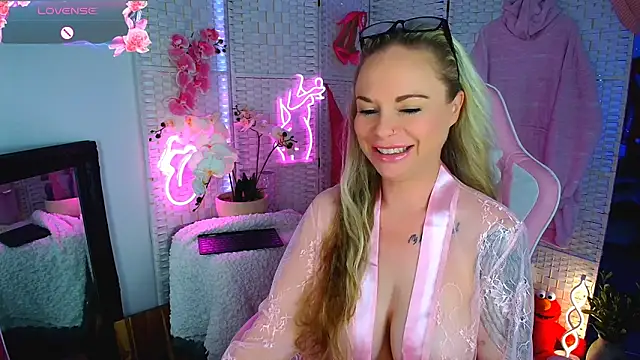 EllieKarrX online show from January 2025 03:44:02 AM