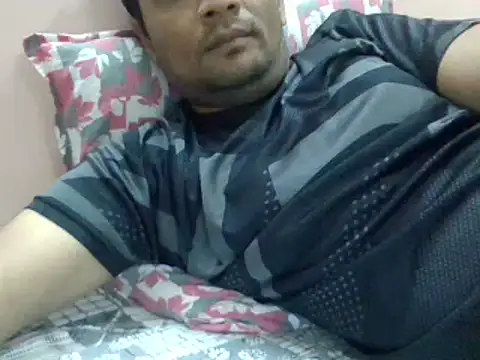 Snapshot of NiceBoy9099 chatting on January 2025 01:03:02 PM NiceBoy9099 online show from January 2025 01:03:02 PM