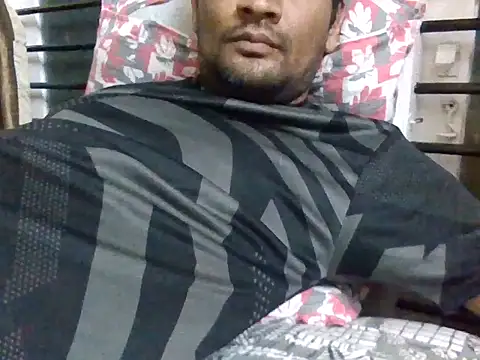 Snapshot of NiceBoy9099 chatting on January 2025 06:35:01 PM NiceBoy9099 online show from January 2025 06:35:01 PM