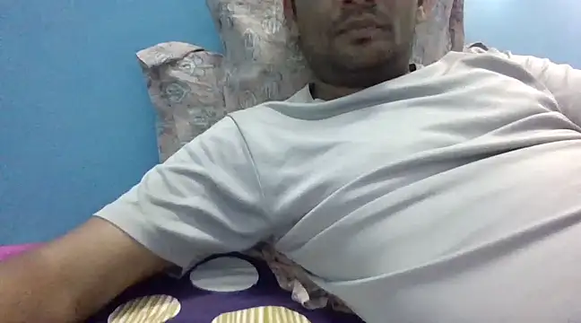 Snapshot of NiceBoy9099 chatting on March 2025 09:24:02 AM NiceBoy9099 online show from March 2025 09:24:02 AM