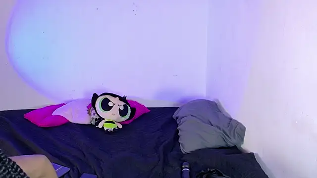 Snapshot of KetraWesttt chatting on October 2025 04:58:01 AM KetraWesttt online show from October 2025 04:58:01 AM