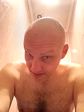 Pineapple04 online show from April 2026 06:19:01 AM