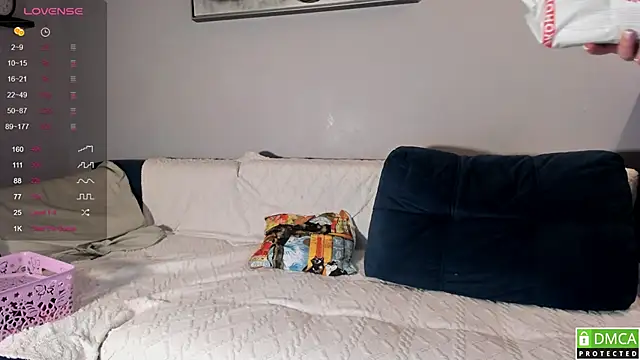 wwildfox online show from April 2026 08:06:02 PM