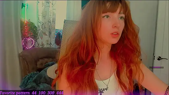 Toxic Ellies online show from April 2026 01:34:02 PM