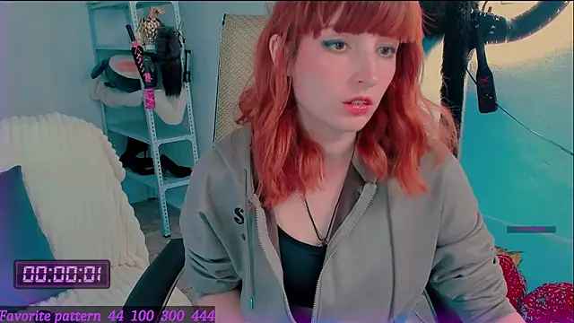 Snapshot of Toxic_Ellies chatting on May 2026 11:31:02 AM Toxic Ellies online show from May 2026 11:31:02 AM