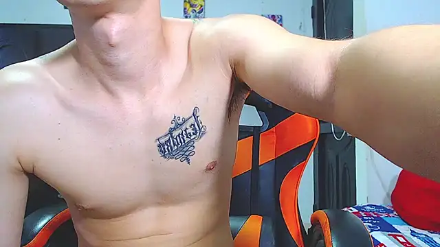 ADAM HOT online show from April 2026 10:27:01 PM